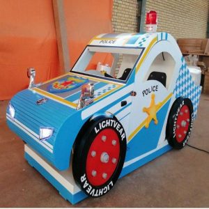 ماشین پلیس چوبی